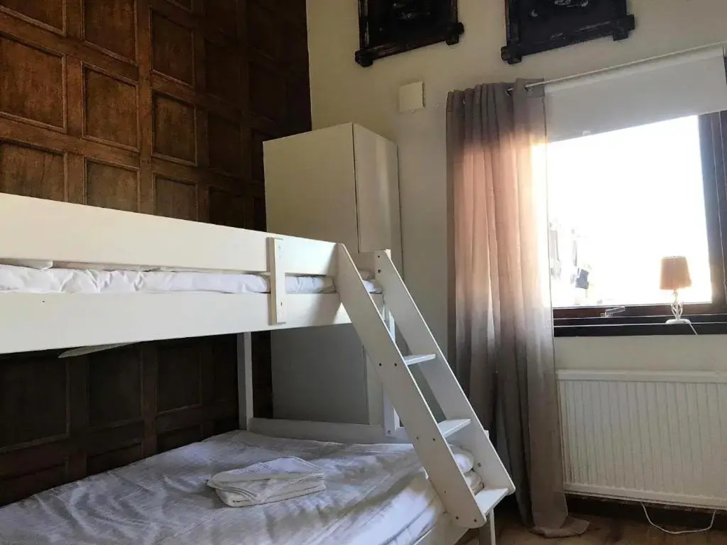 FlipFlop Beach Bar & Rooms