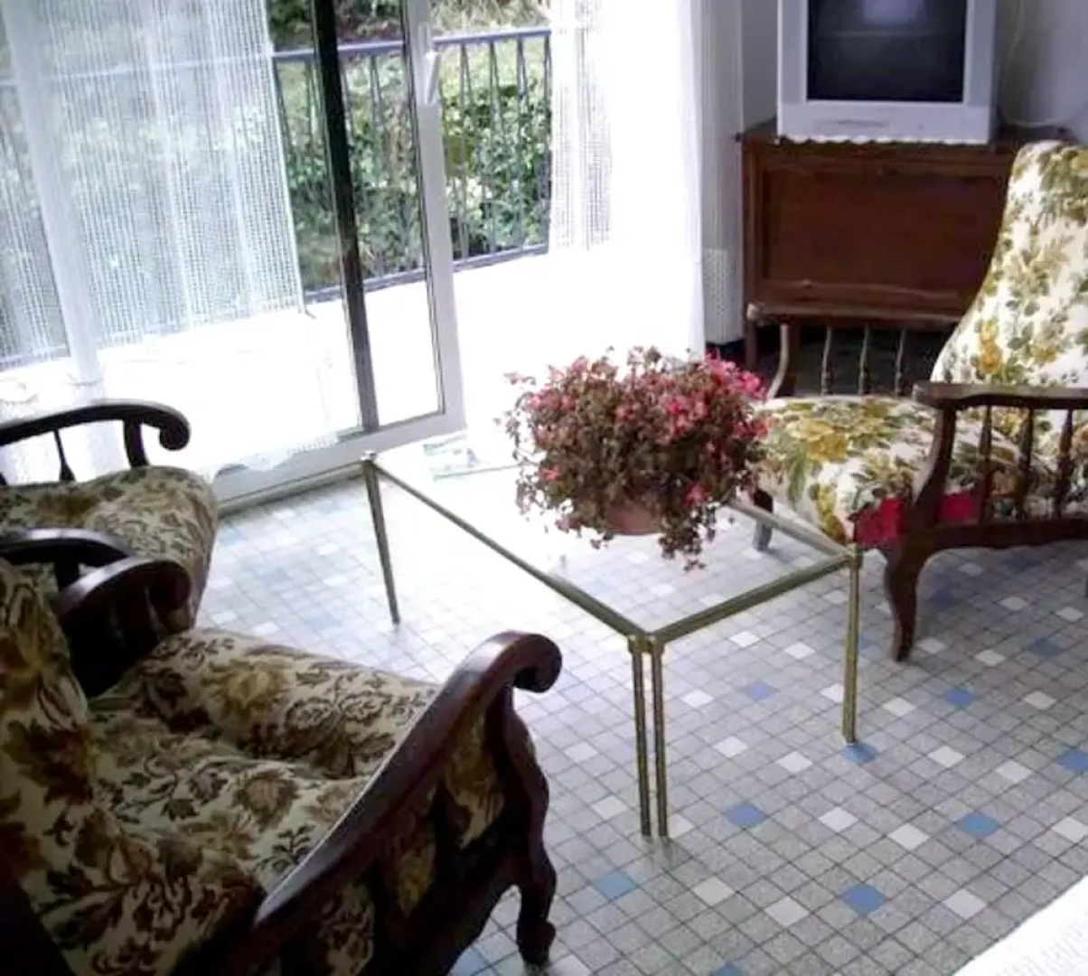 House With one Bedroom in Port-sainte-marie, With Wonderful Mountain View, Shared Pool and Furnished Balcony