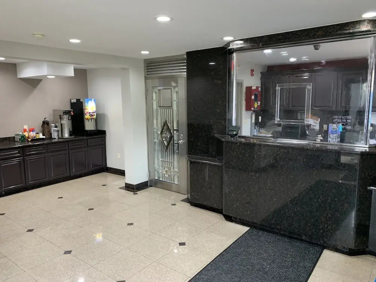 Days Inn Long Island/Copiague