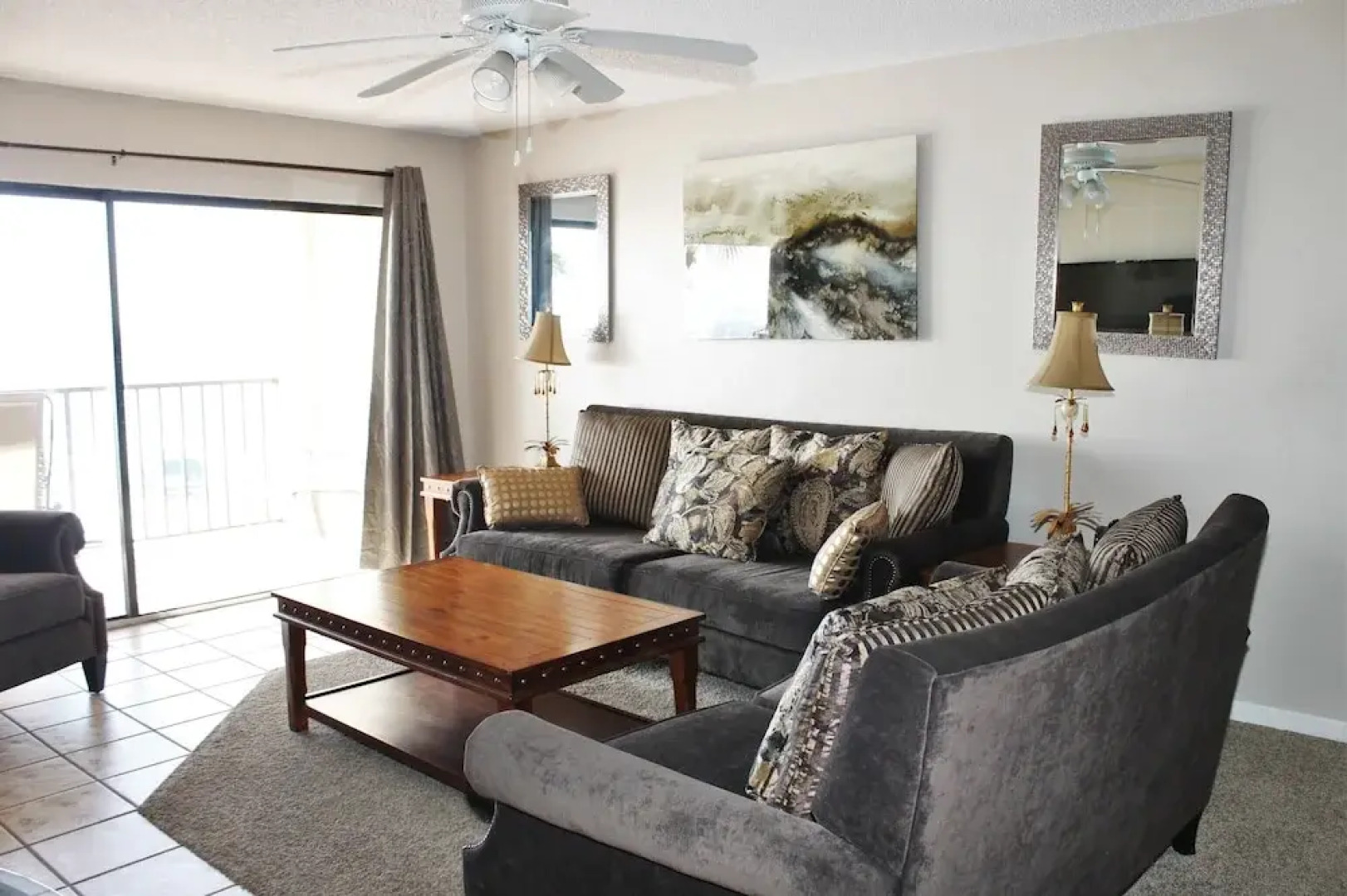 Las Brisas 105 Apartment