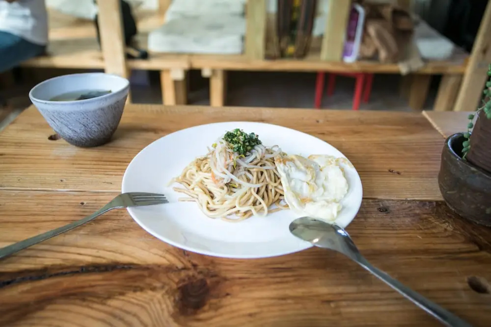 Tree House Café & Homestay