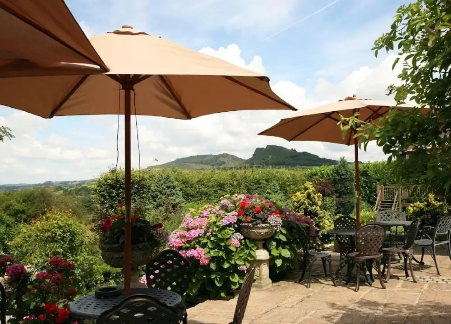 Three Horseshoes Country Inn and Spa