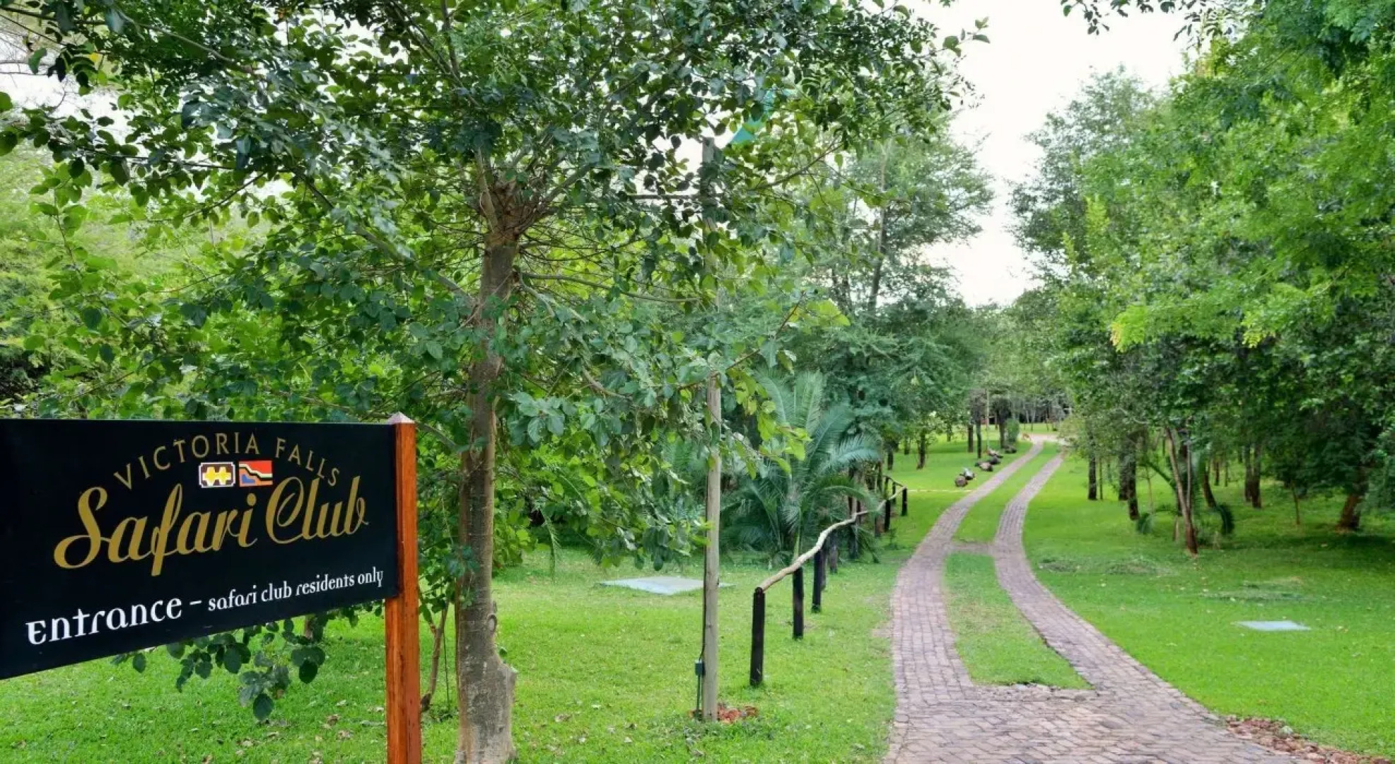 Victoria Falls Safari Lodge