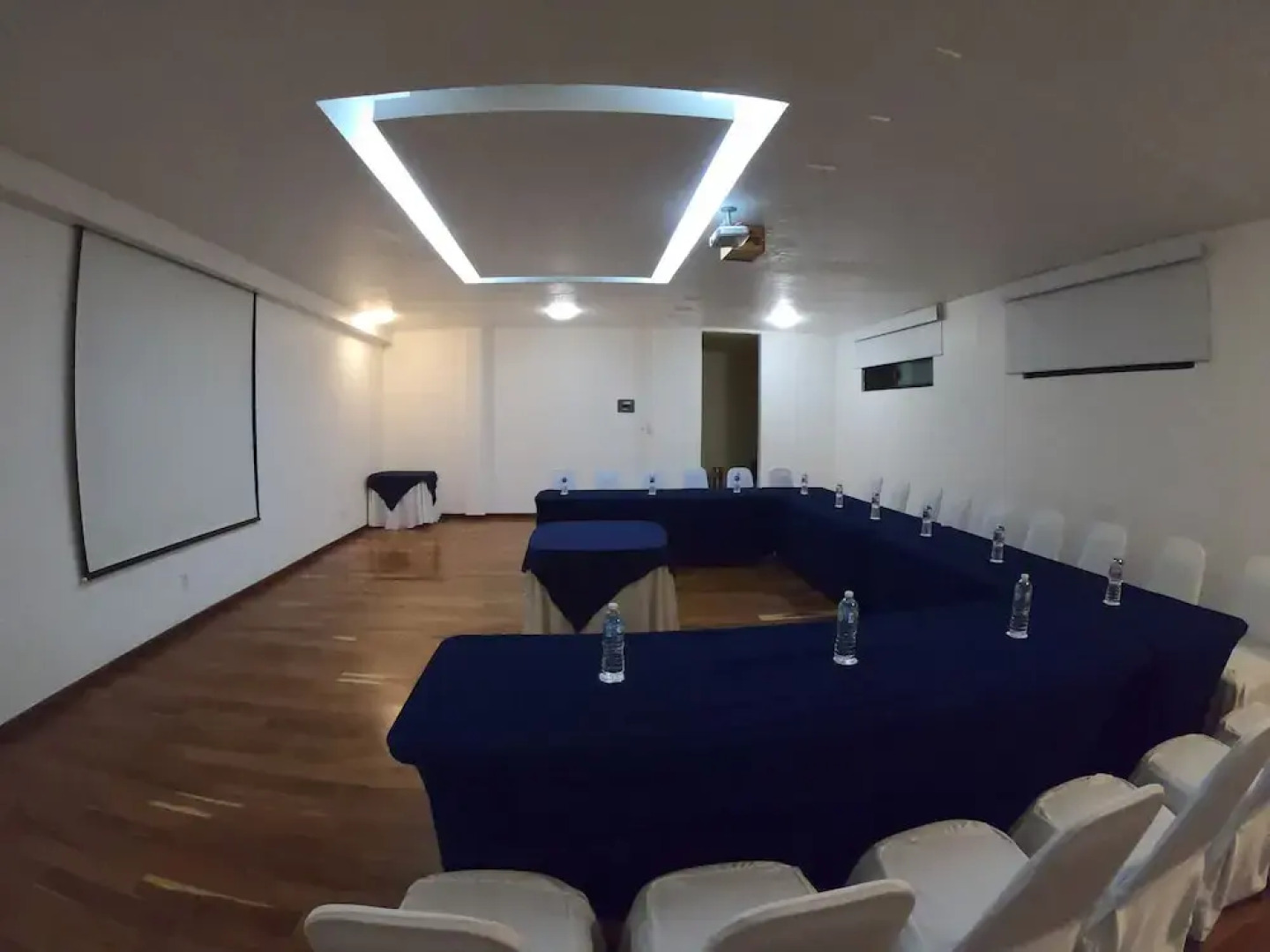 Hotel Cantalagua Inn