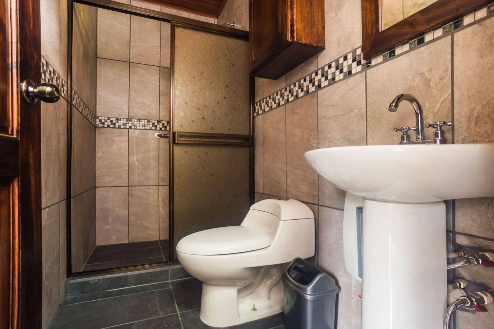 La Terraza Guest House B&B