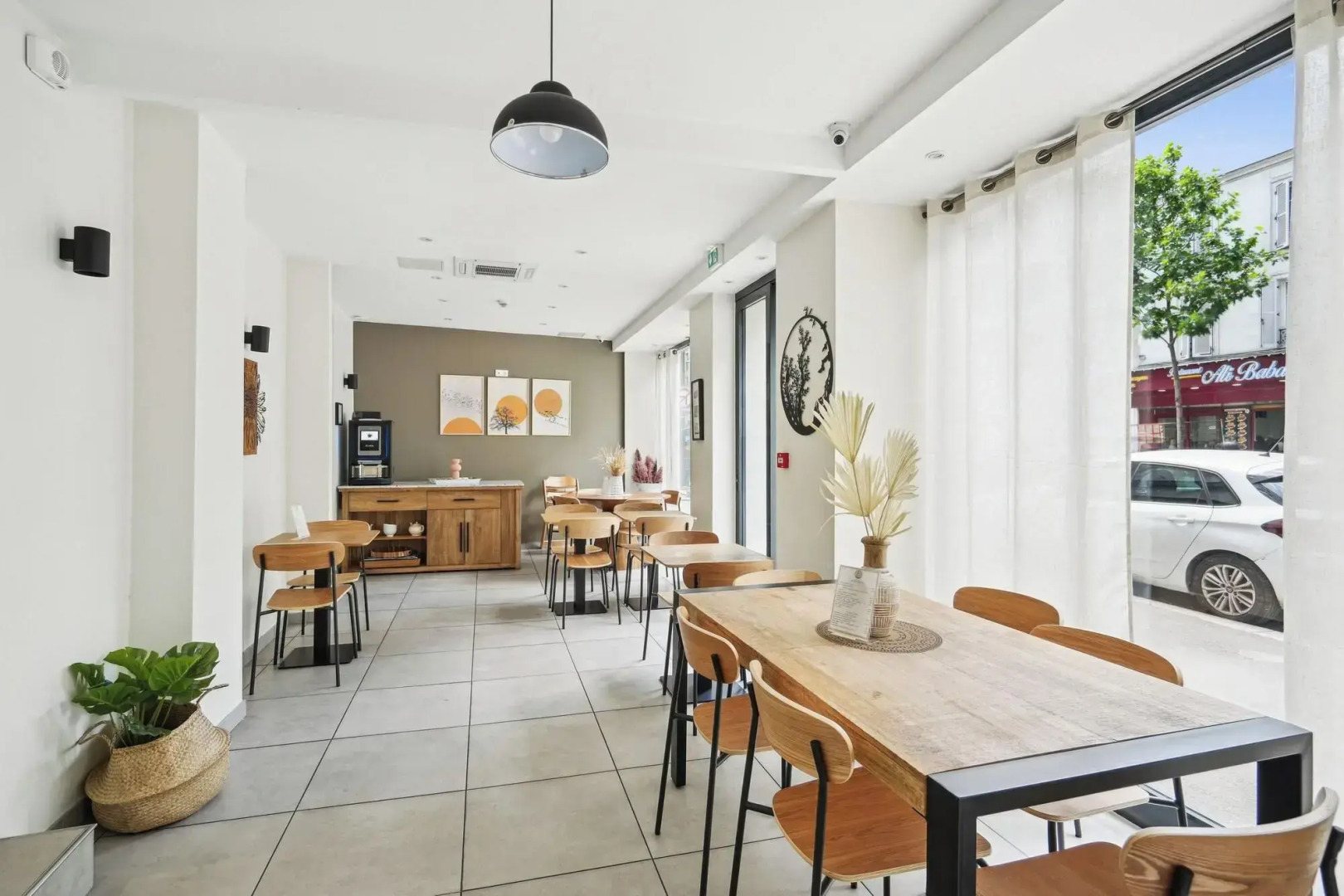 Hotel Le National Clichy Paris