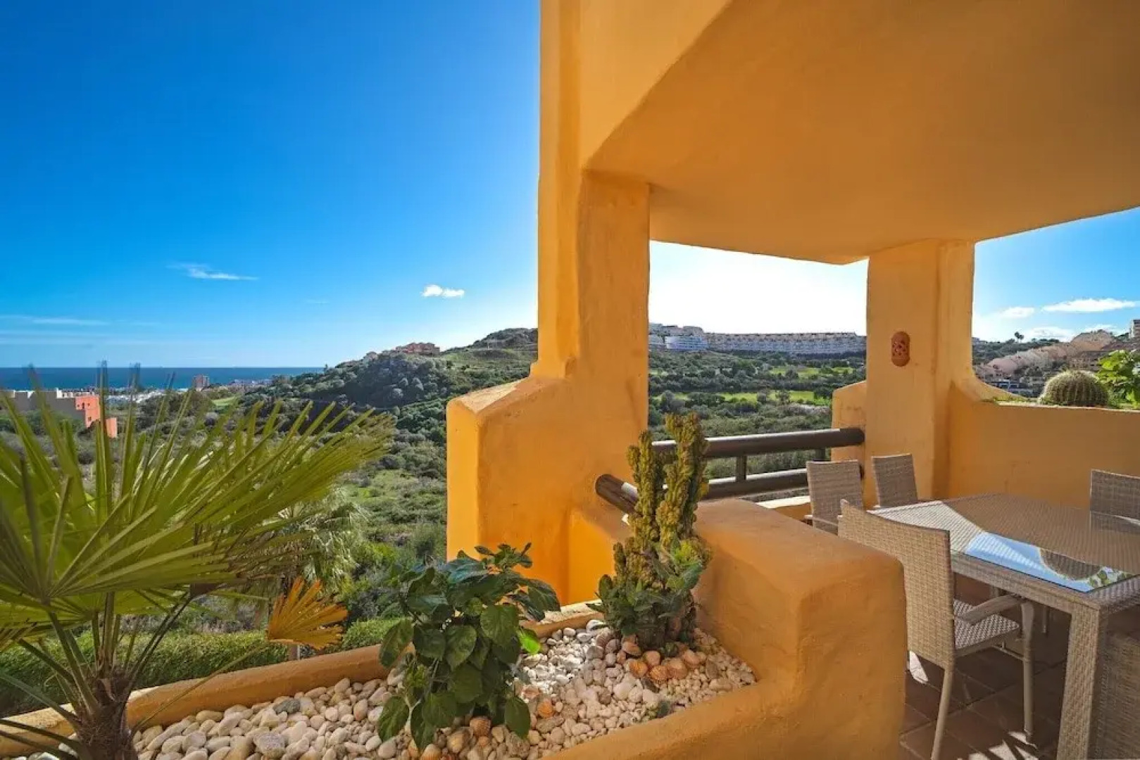 Coto Real Naxos - Sea Views 2BR Apartment in Manilva, Pool, Wifi