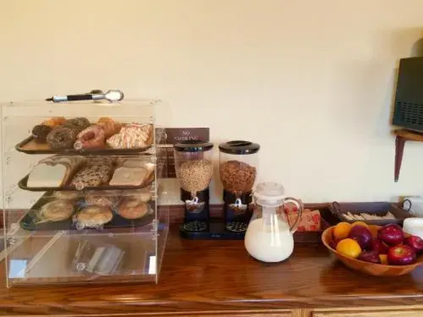 Superior & Sage Hotel