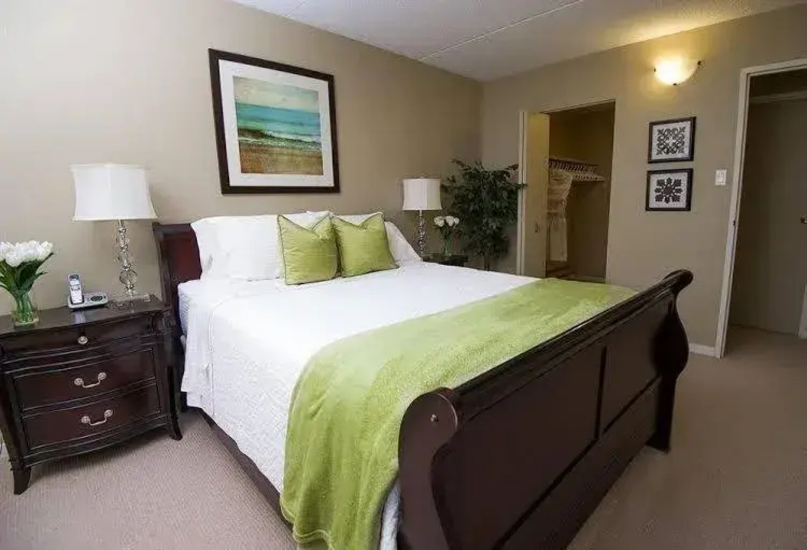 Executive Suites by Roseman