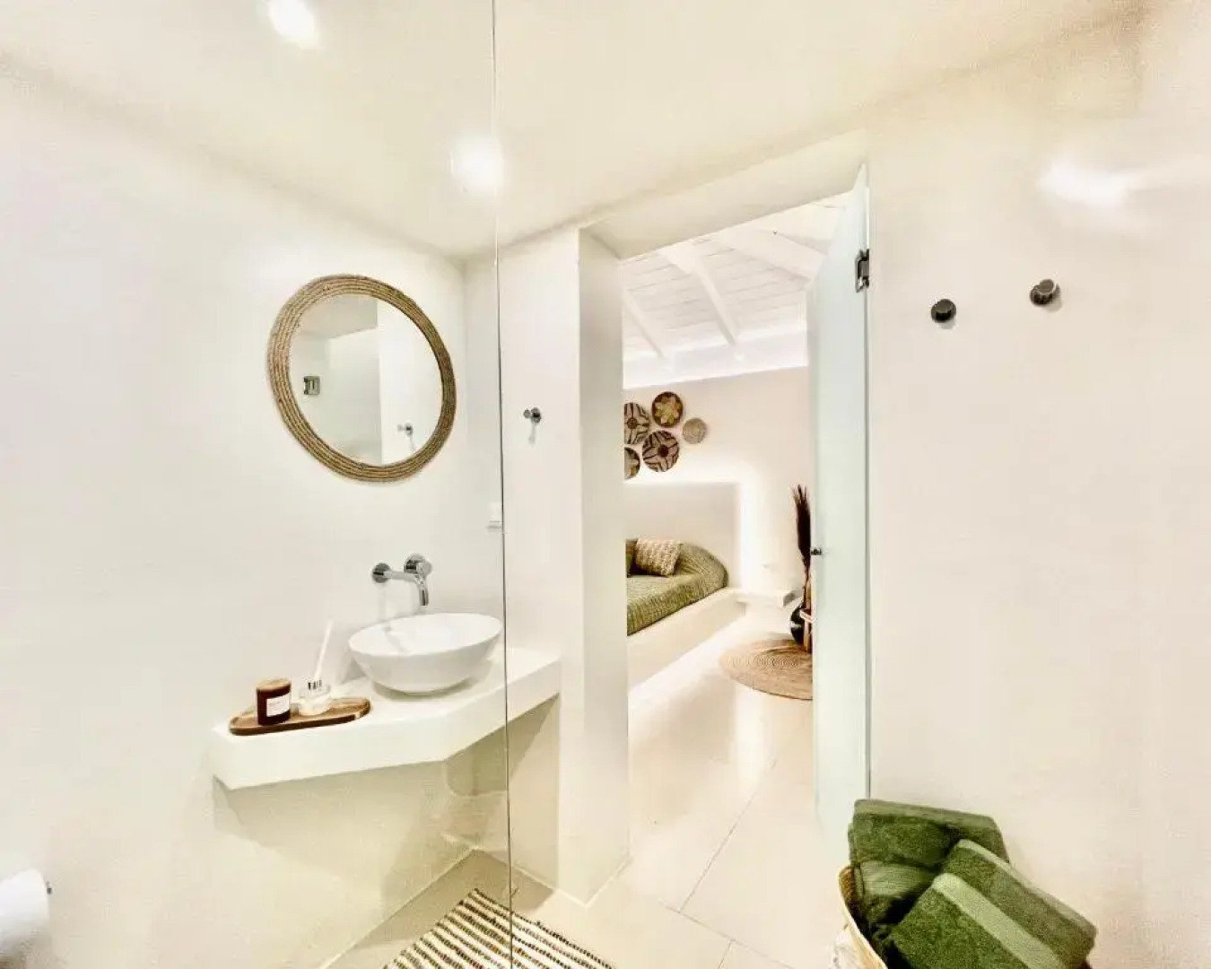 White House Kokas Luxury Apartments