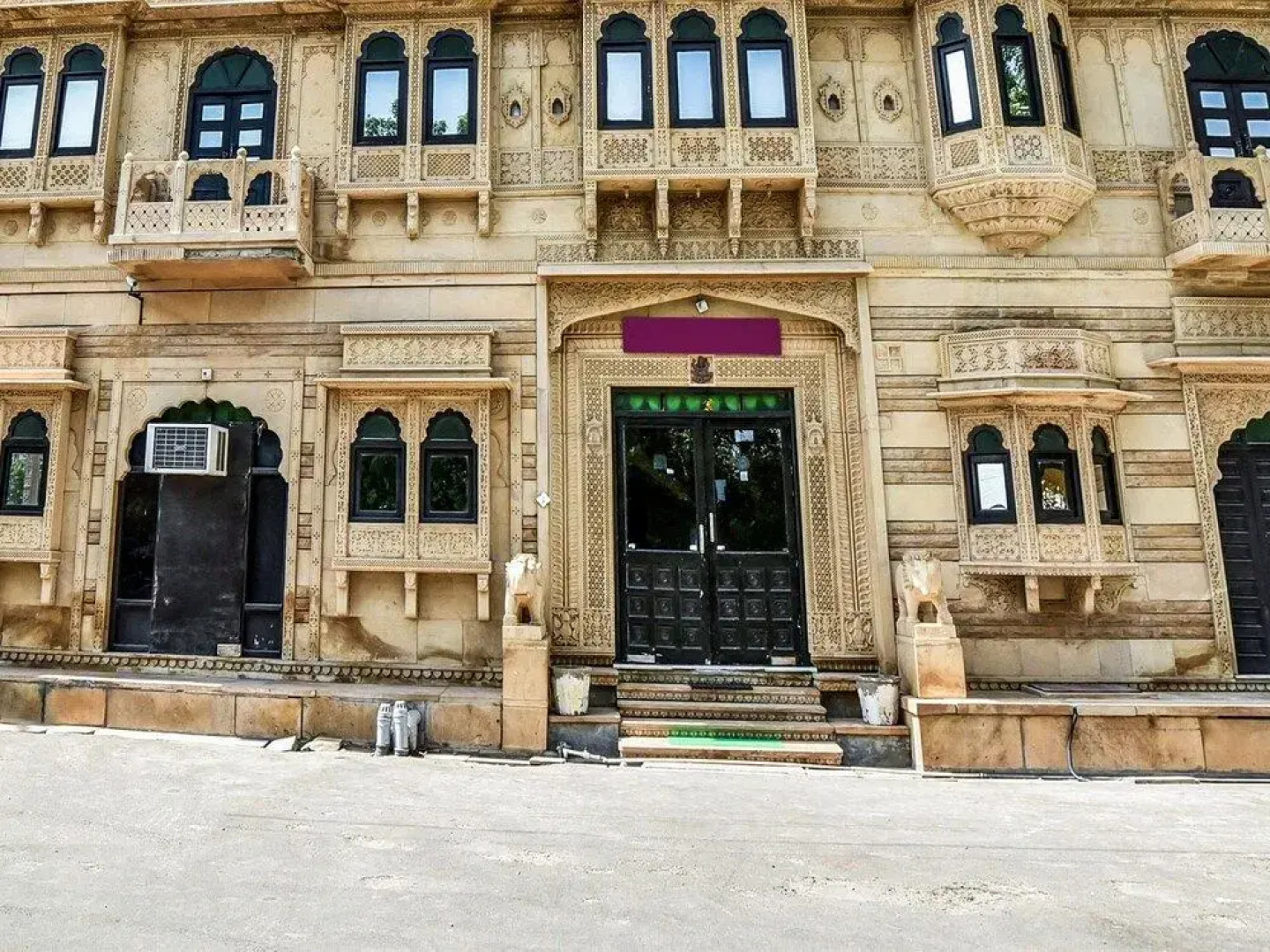Hotel Pithla Haveli