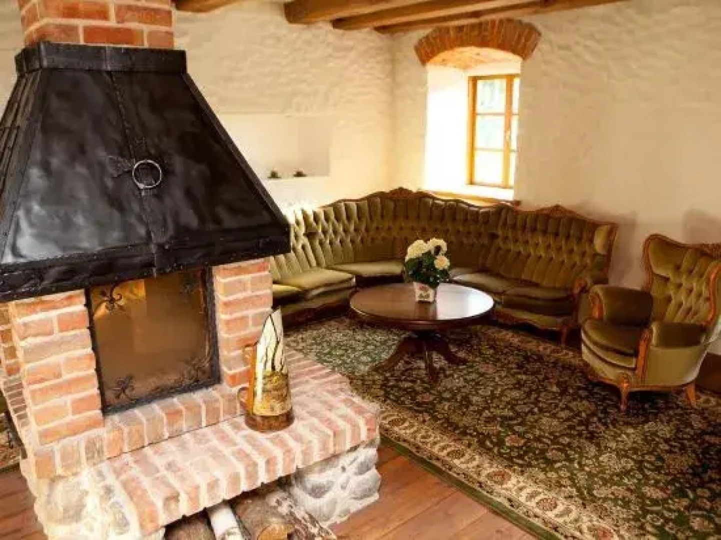 Linnumaja Guesthouse