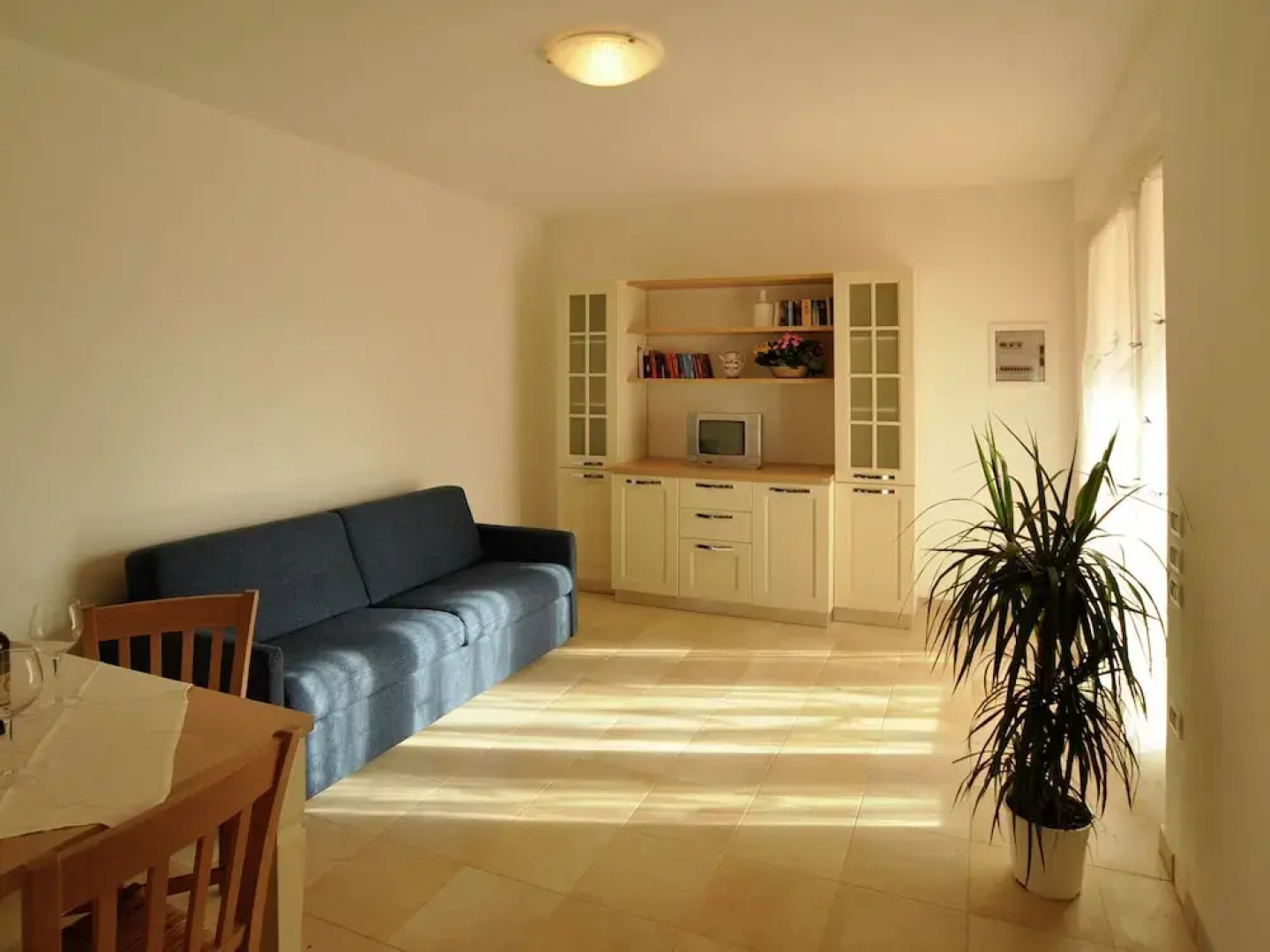 Cozy Apartment With a Terrace, Near the Sea