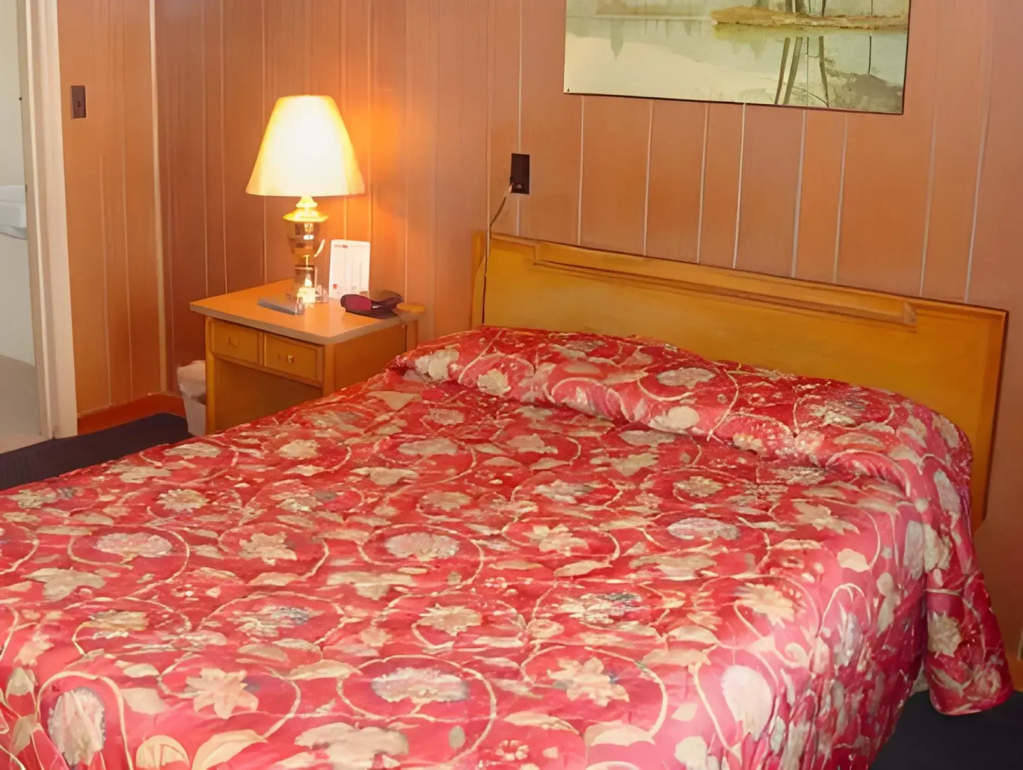 Budget Host Golden Wheat Motel