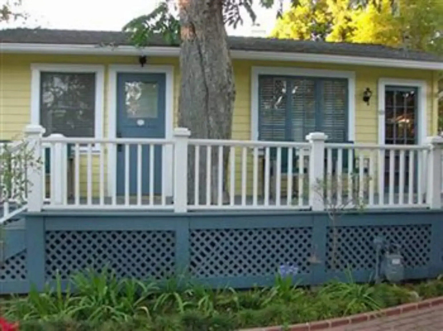 Secret Garden Inn and Cottages