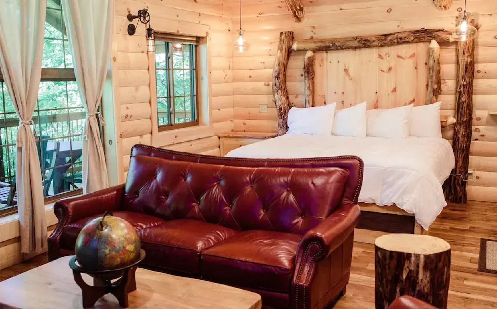 Cricket Hill Treehouse Cabins