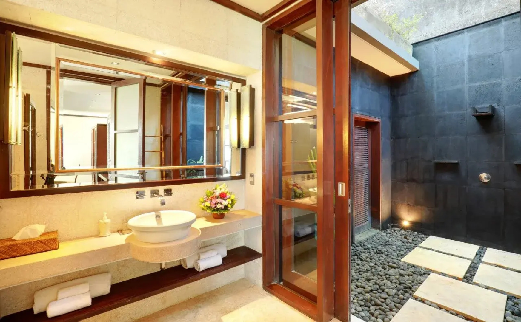 The Cliff Hotman Paris VI Pandawa