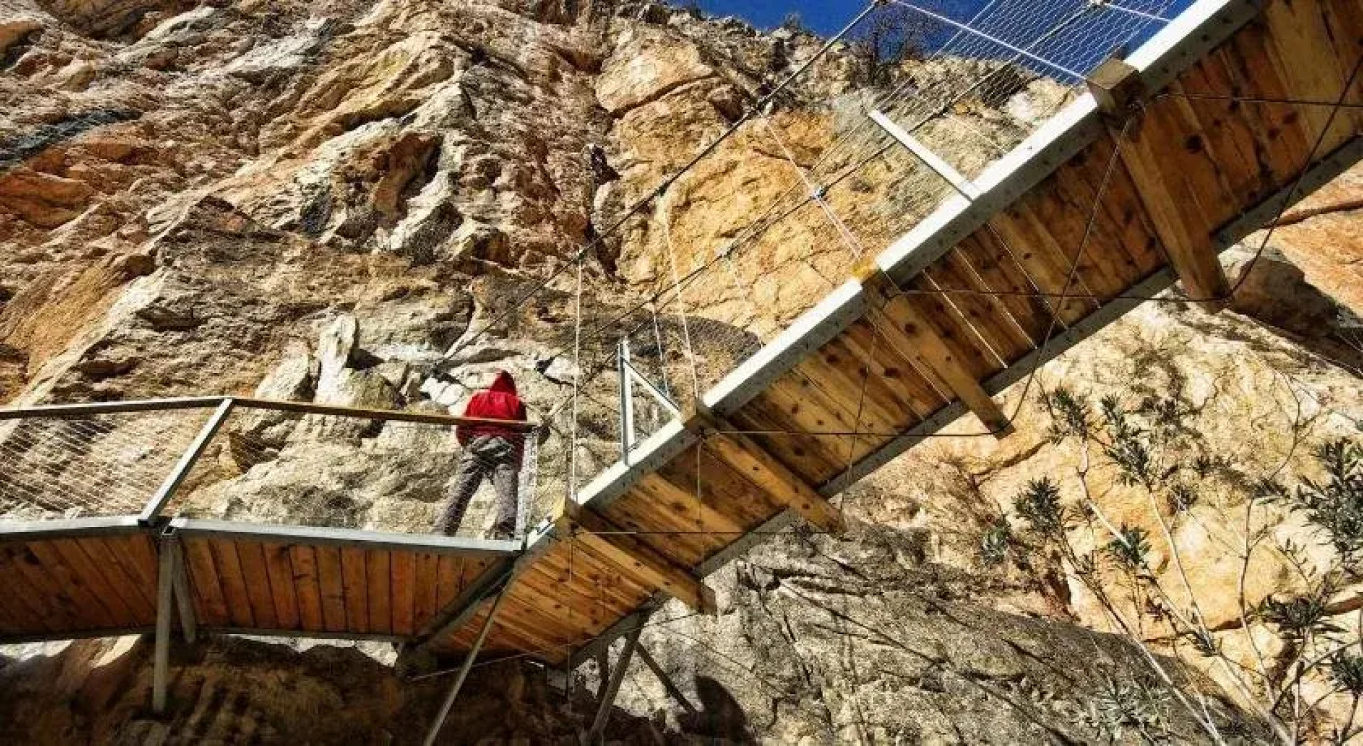 Apartamentos La Muela Chulilla