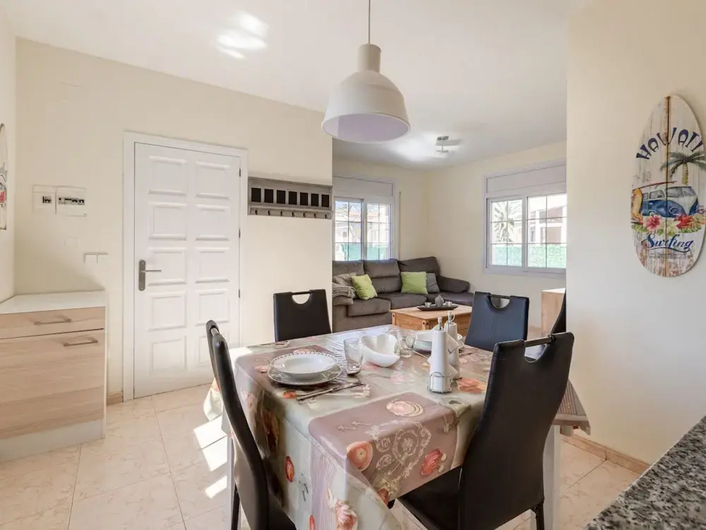 Splendid Holiday Home in St Pere Pescador With Swimming Pool