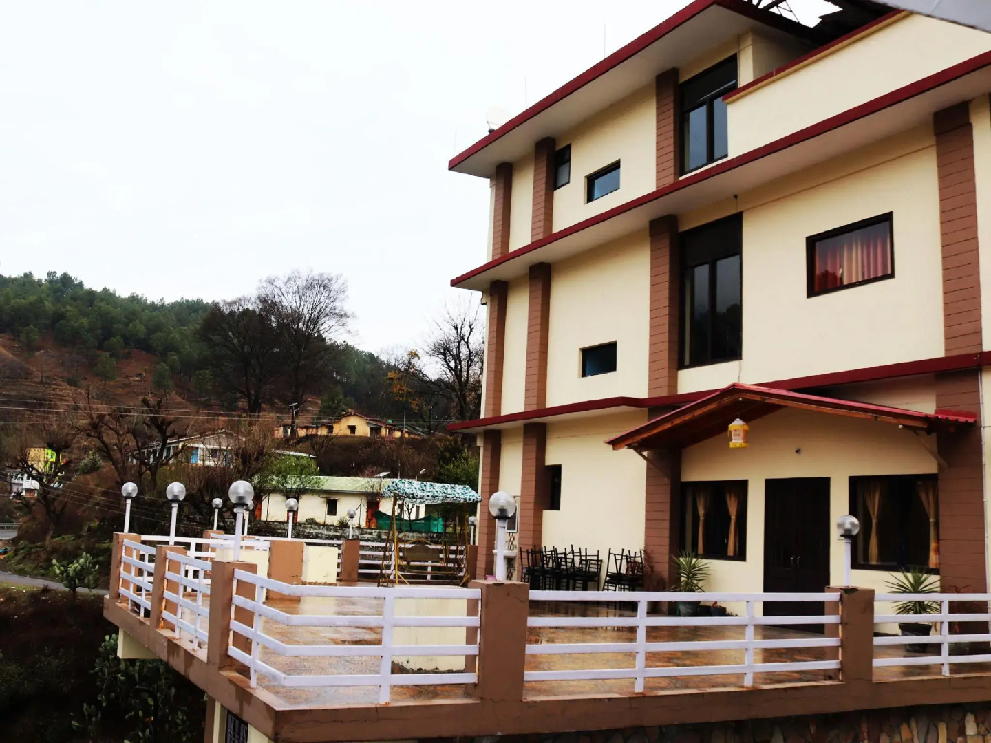 Hotel Shivalik River Retreat