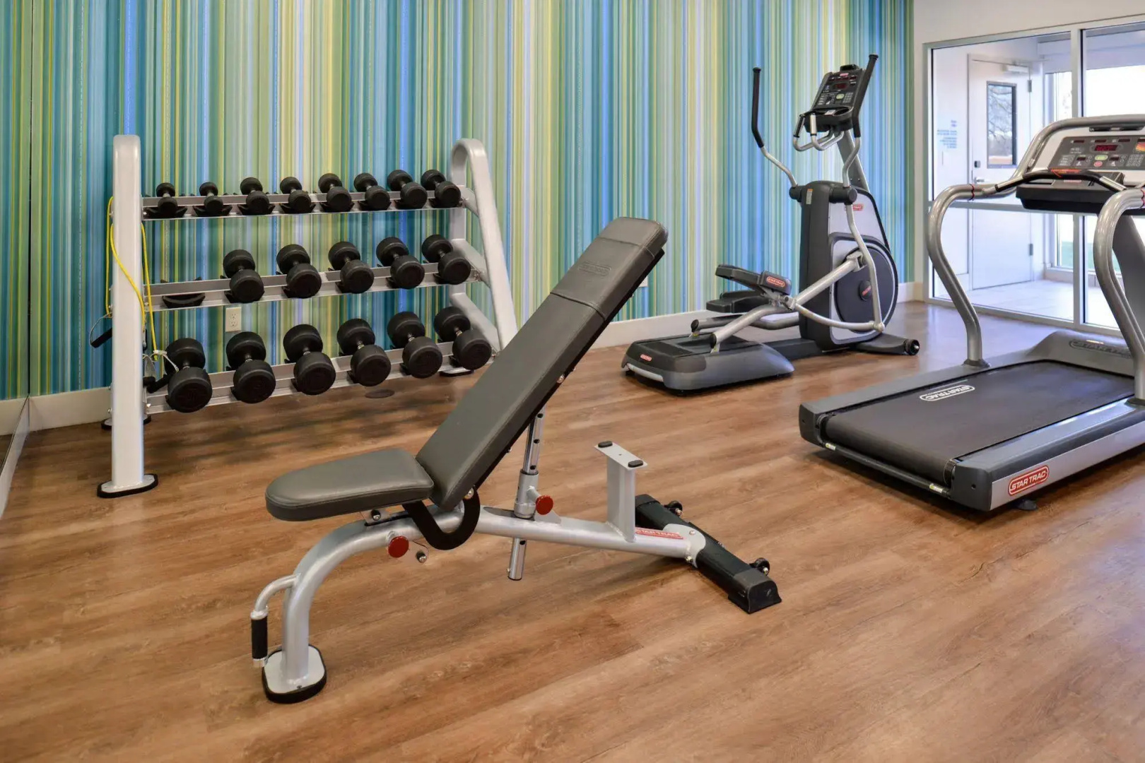 Holiday Inn Express & Suites Southgate - Detroit Area by IHG
