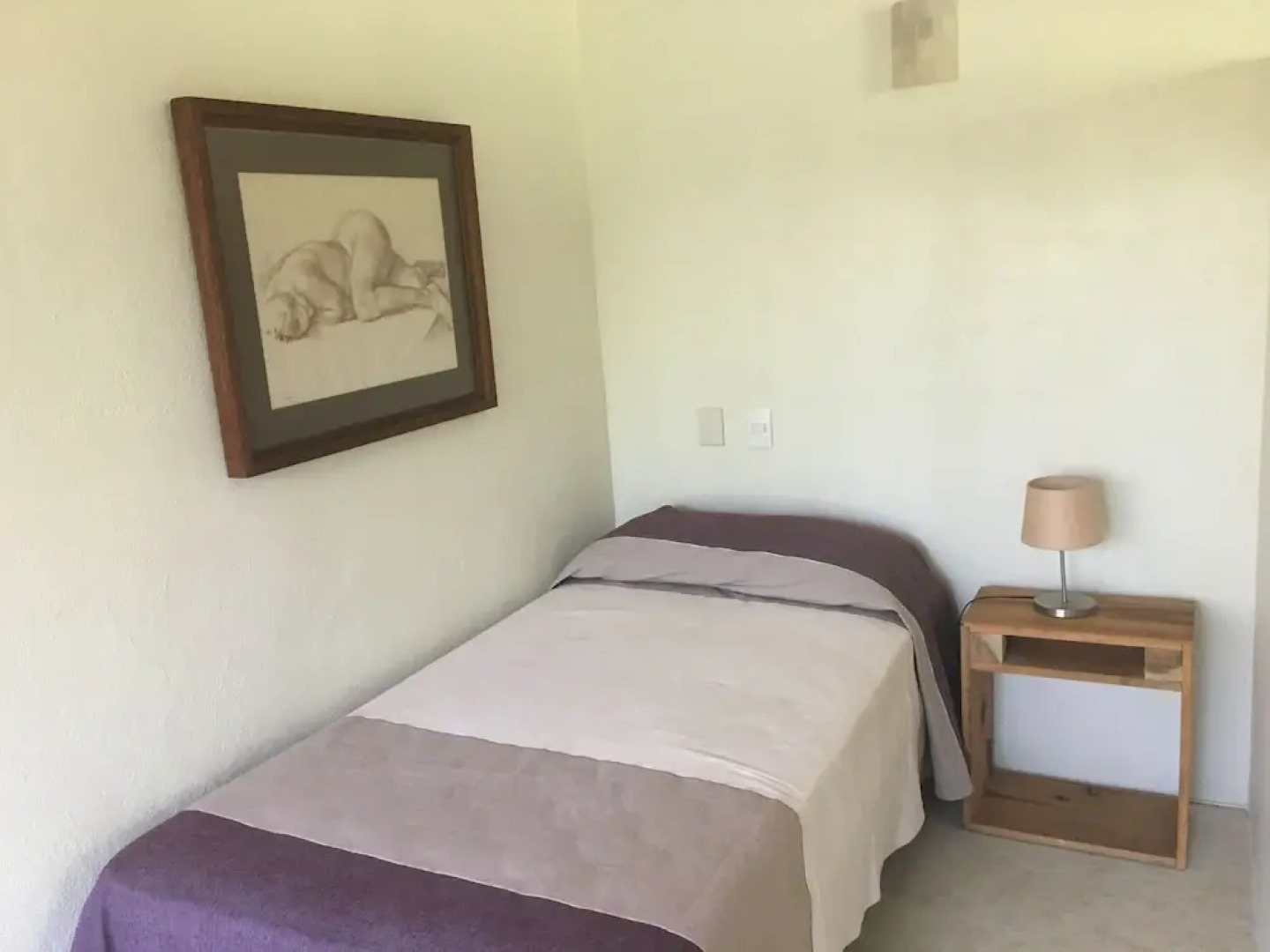 . Double Bed, Queen Size, Small Kitchen, Terrace, Wi-fi- air Condition. Quiet