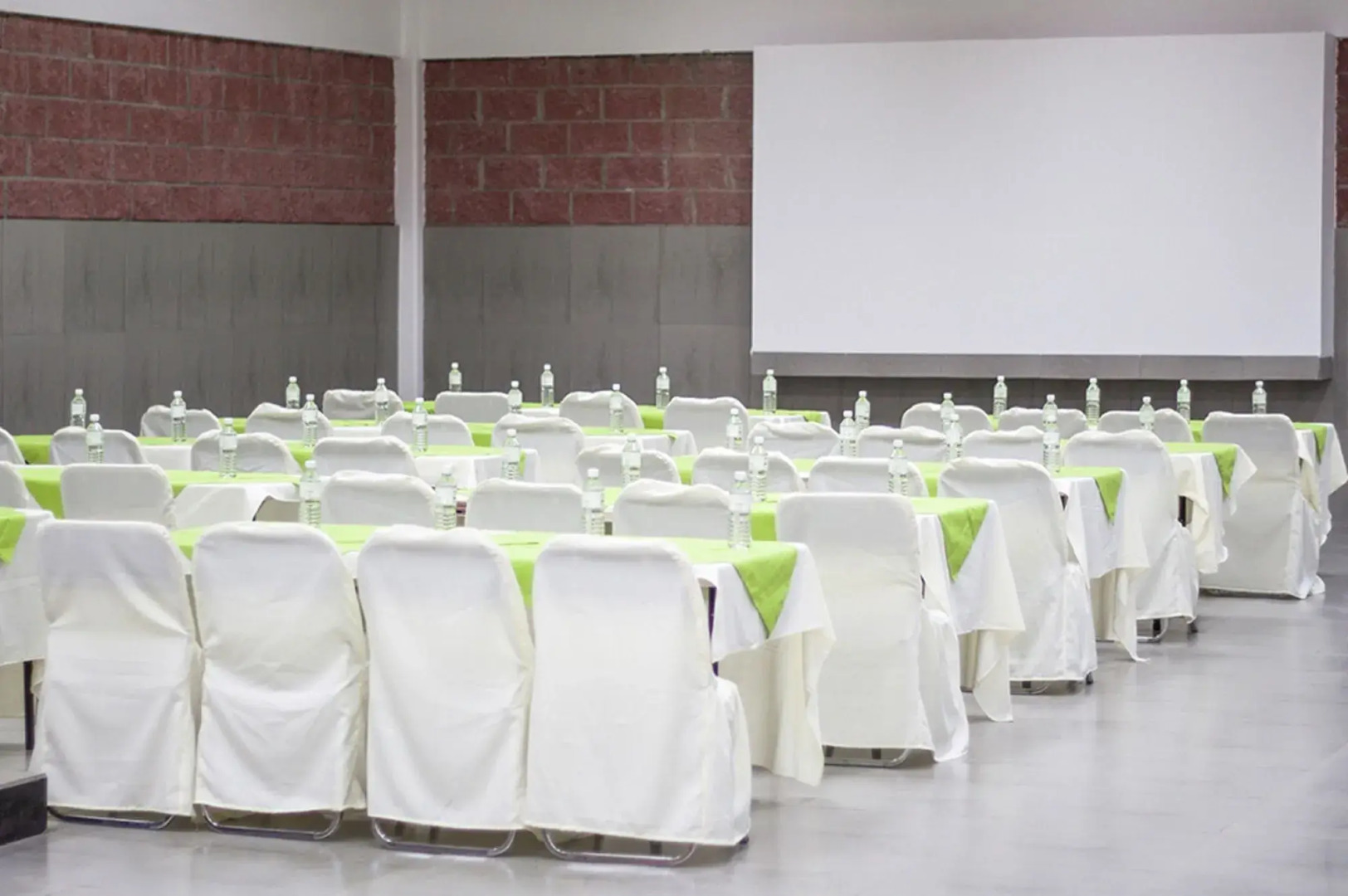 Hotel Ecce Inn & Spa