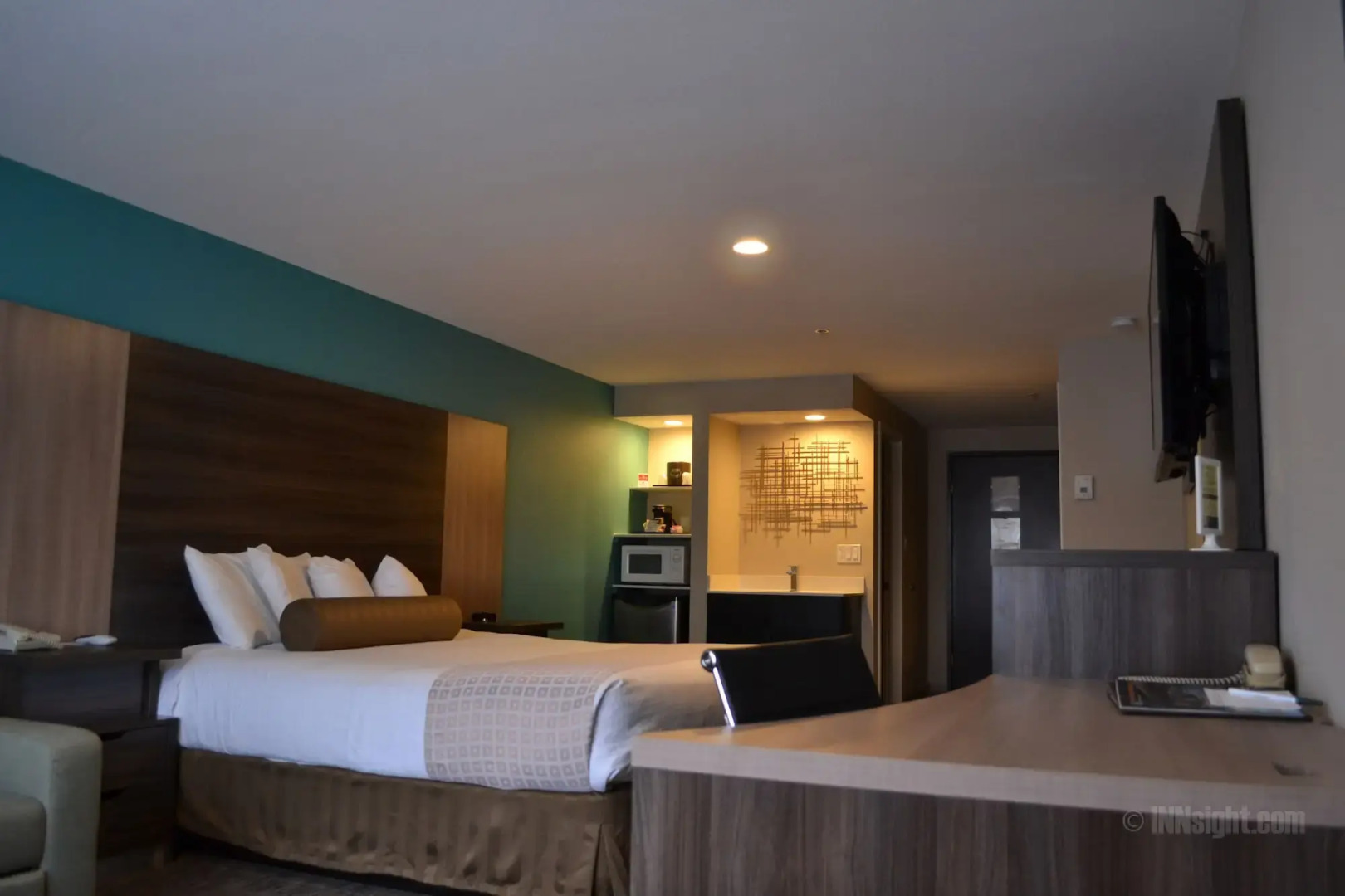 Yosemite Southgate Hotel & Suites