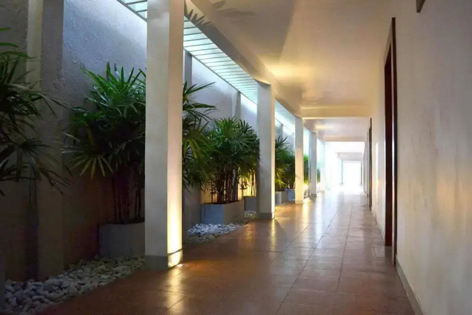 Good Wood Airport Hotel