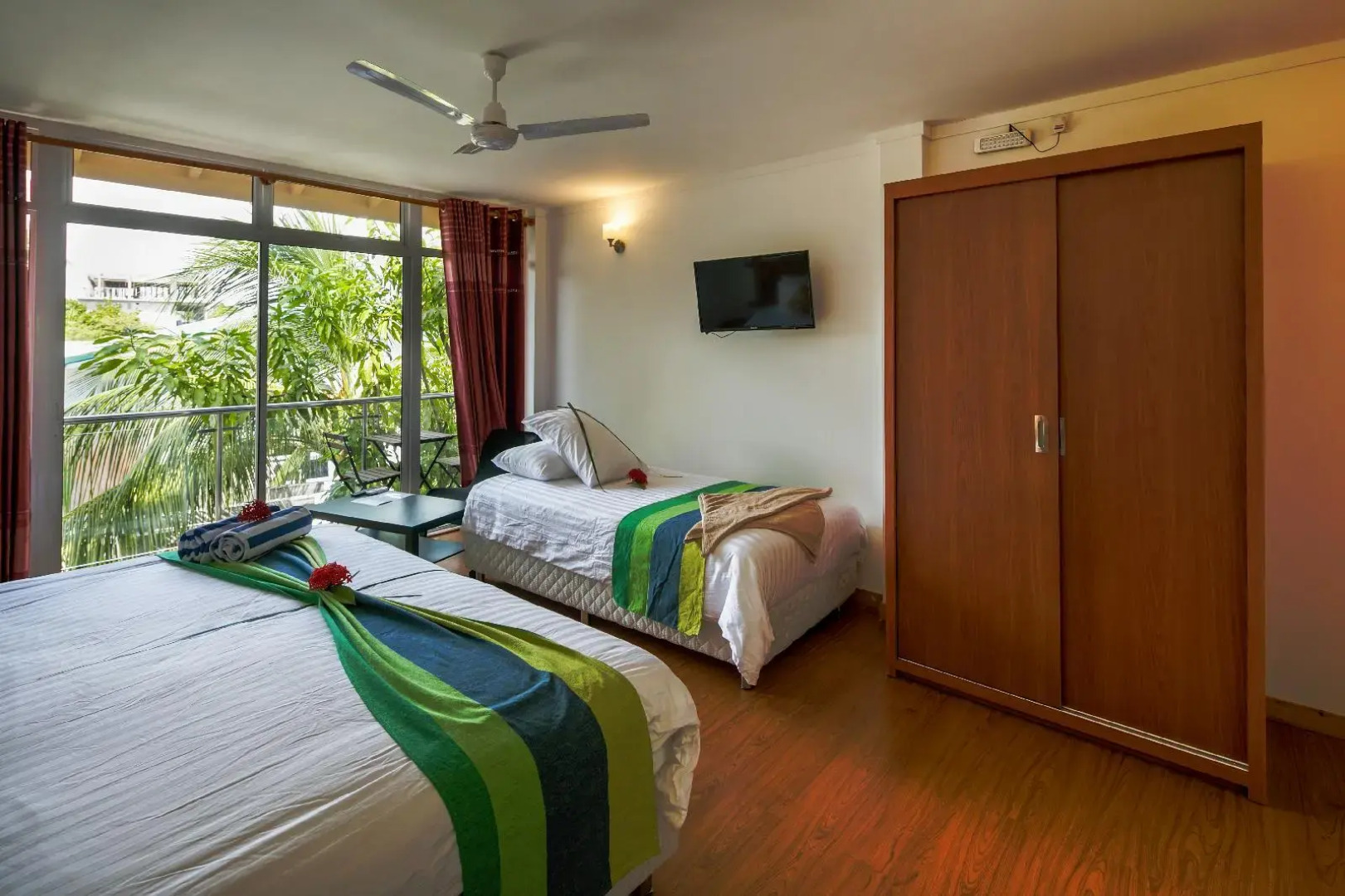 Shallow Lagoon Rasdhoo