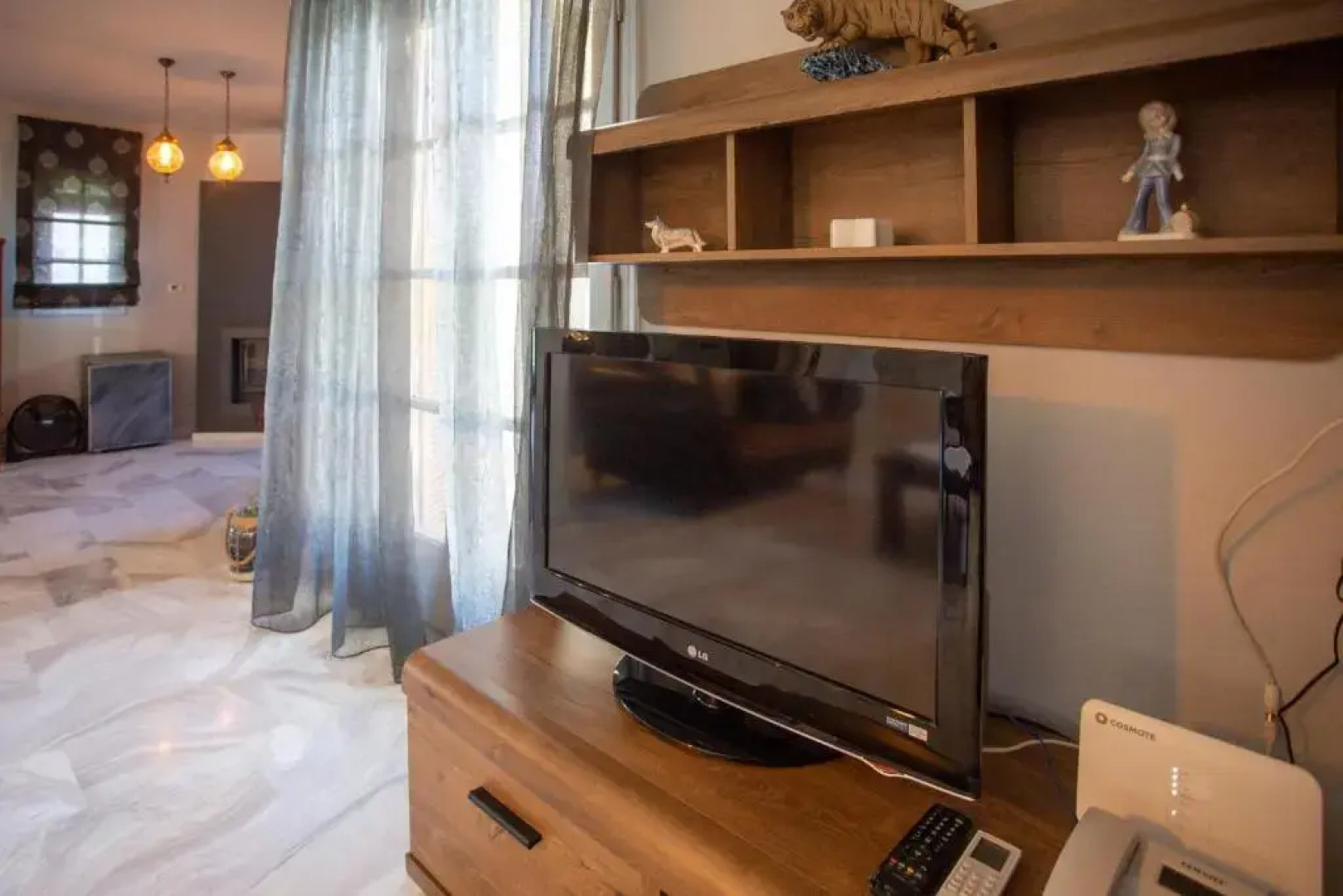 Τraditional Fully Detached Villa on a luxurious Hillock of Thessaloniki PANORAMA with its own Garden also for Family & Wedding gatherings and Kid's parties - under 13