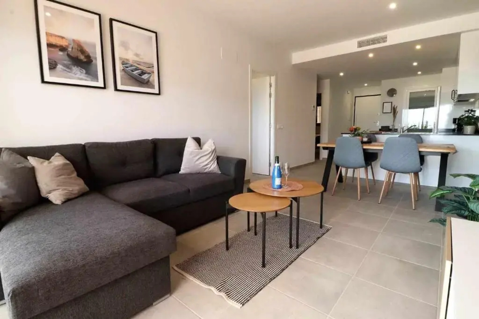 Casa de Femmie apartamento de lujo terraza jardín y piscina comunitaria