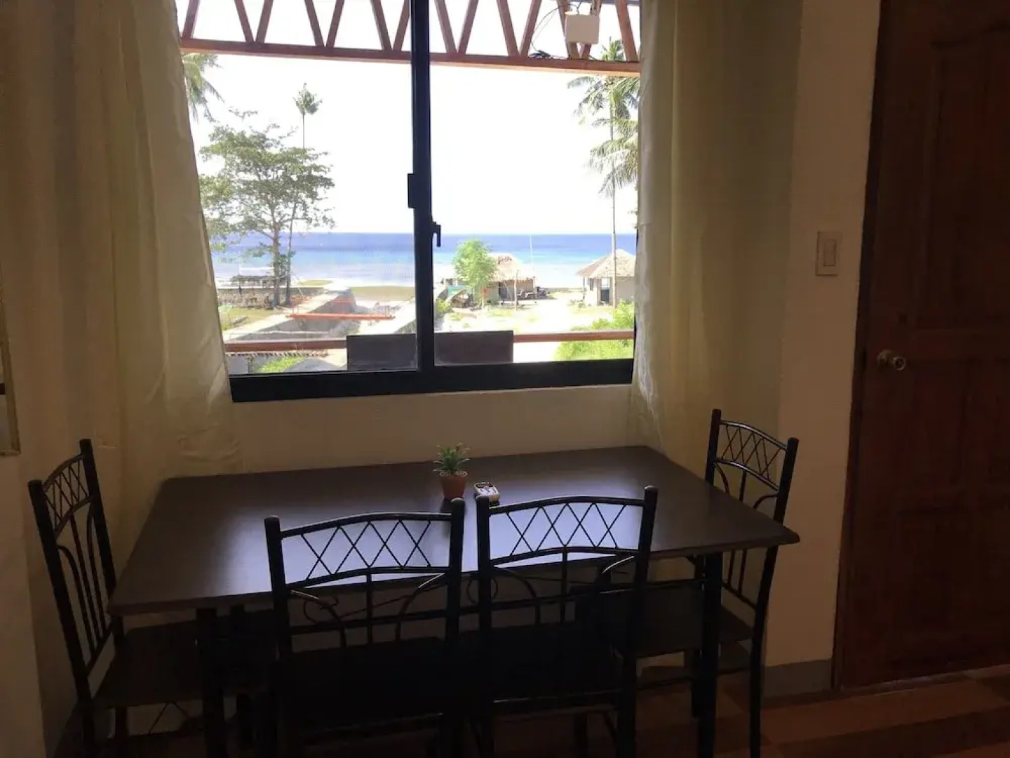 Mlb Beachfront Apartment