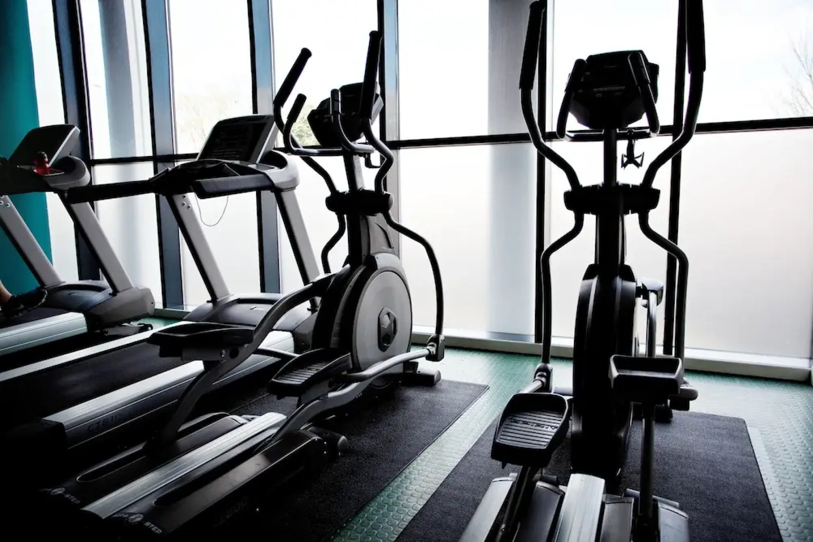 B4H Studios - The Hatbox