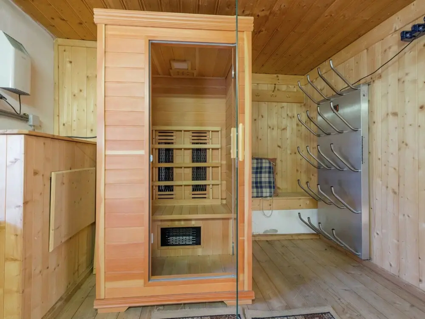 Gorgeous Chalet With Sauna in Königsleiten