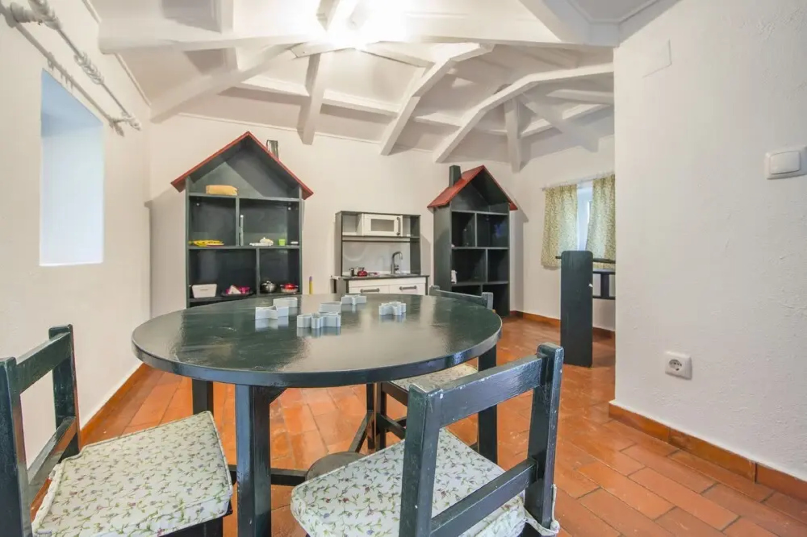 Meet the Artist's Retreat