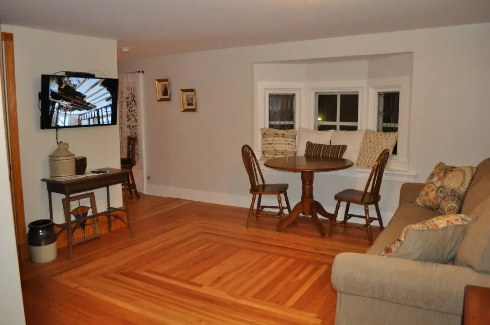 Holman's Heritage Suites