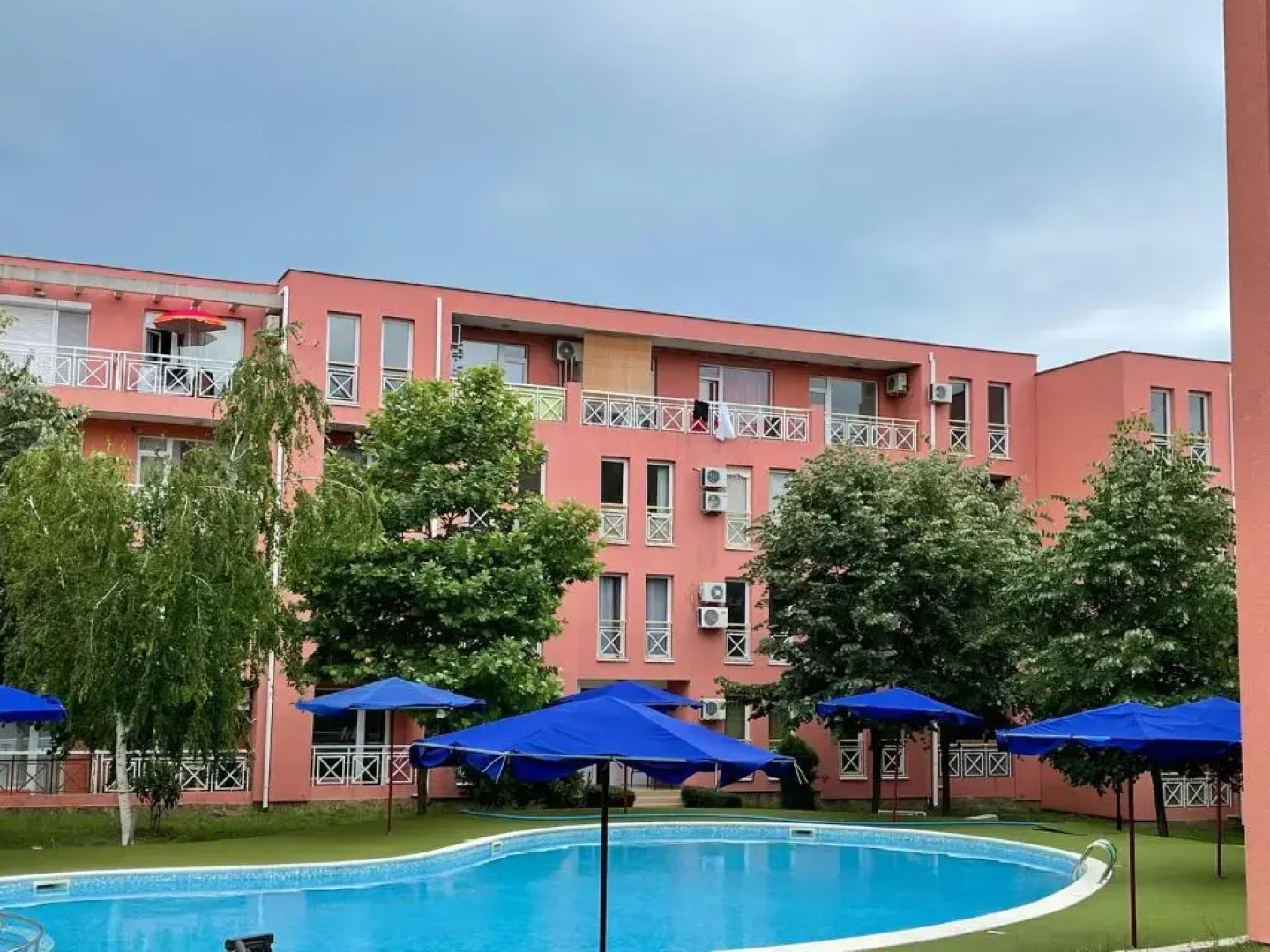 Sunny Day 6 Apartment