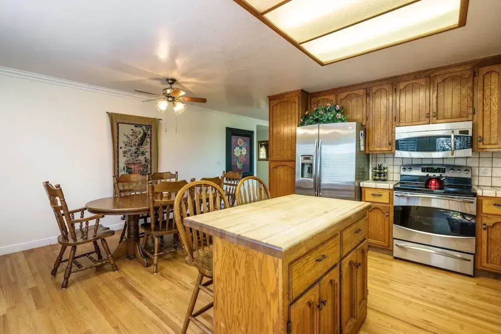 Creme De La Creme 2 - Pet Friendly and Amazing Golf-Course Views by Yosemite Region Resorts