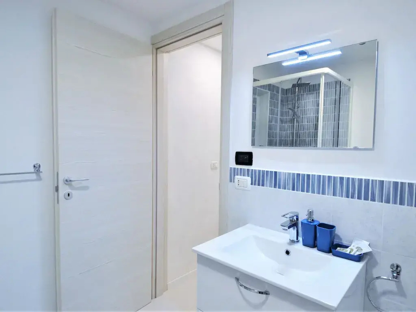 Pleasant Apartment in Miane With Shared Swimming Pool