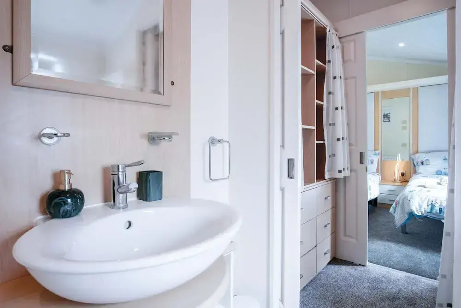 2 Manor Lodge - 2 Bedroom Lodge - Pendine