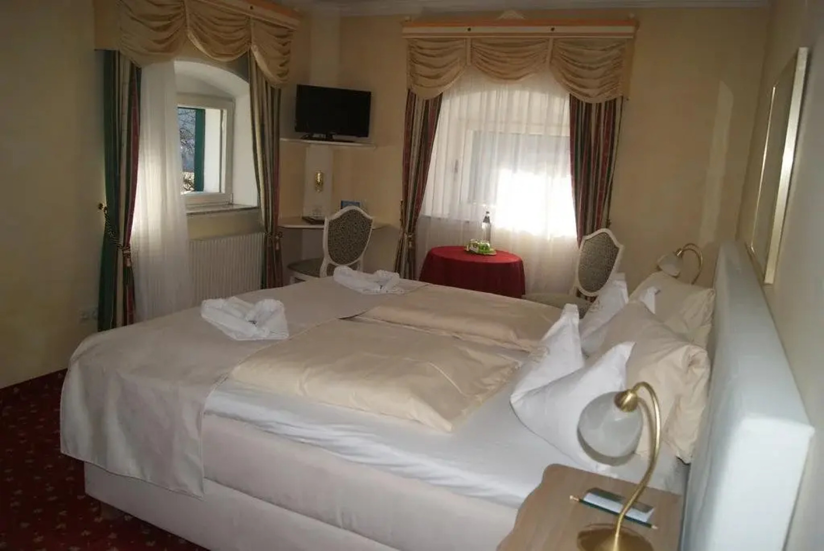 Biedermeier Schlössl Lerchenhof