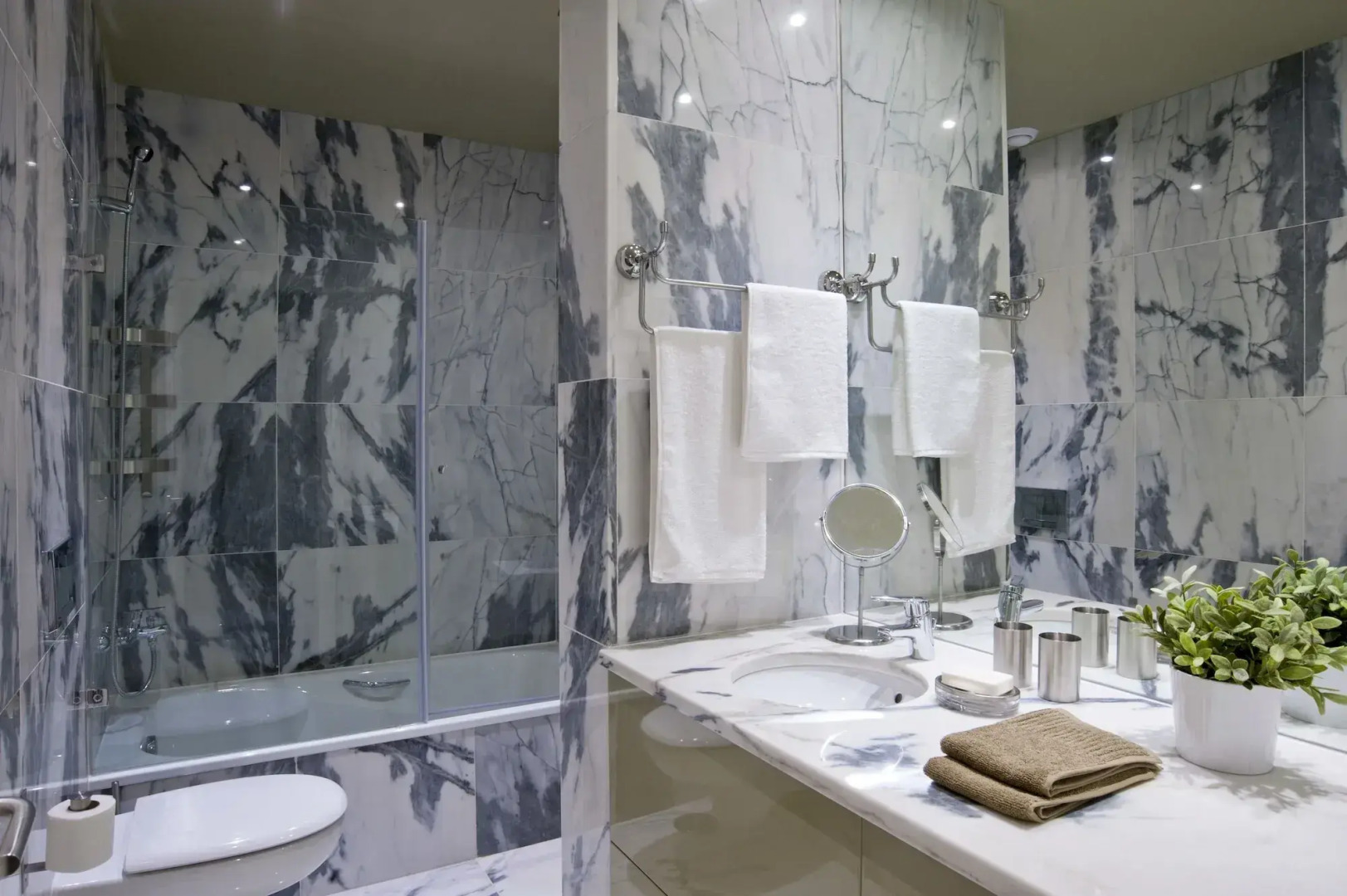 Lisbon Colours Bairro Alto Apartments