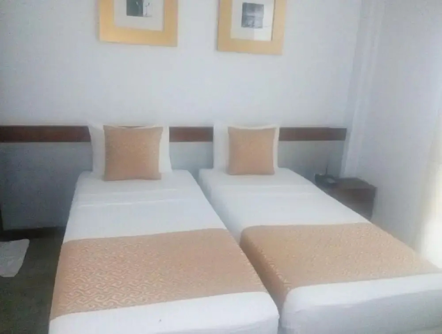 Hikers Only - Misty Mountain Lodge