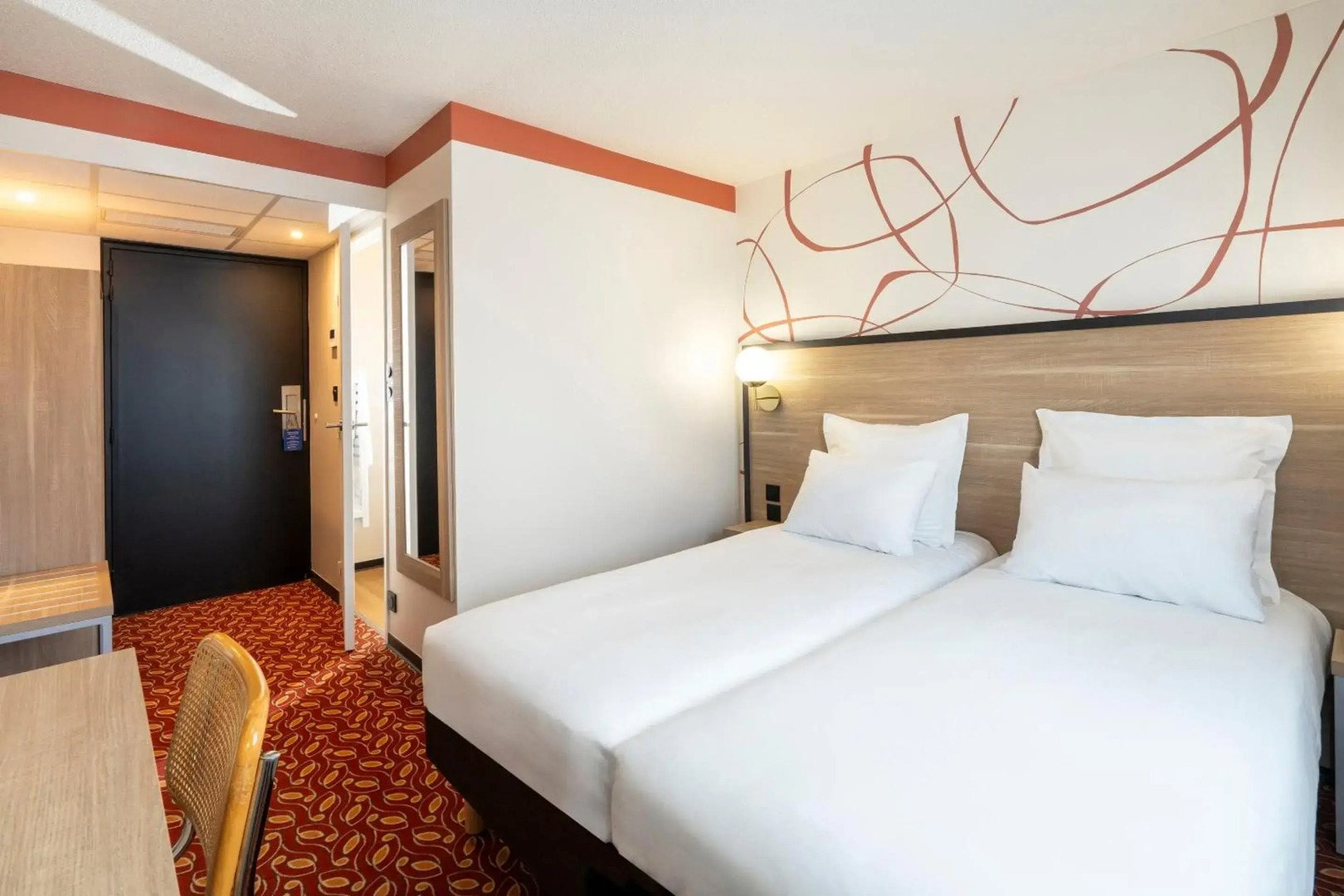 Sure Hotel by Best Western Caen Mémorial