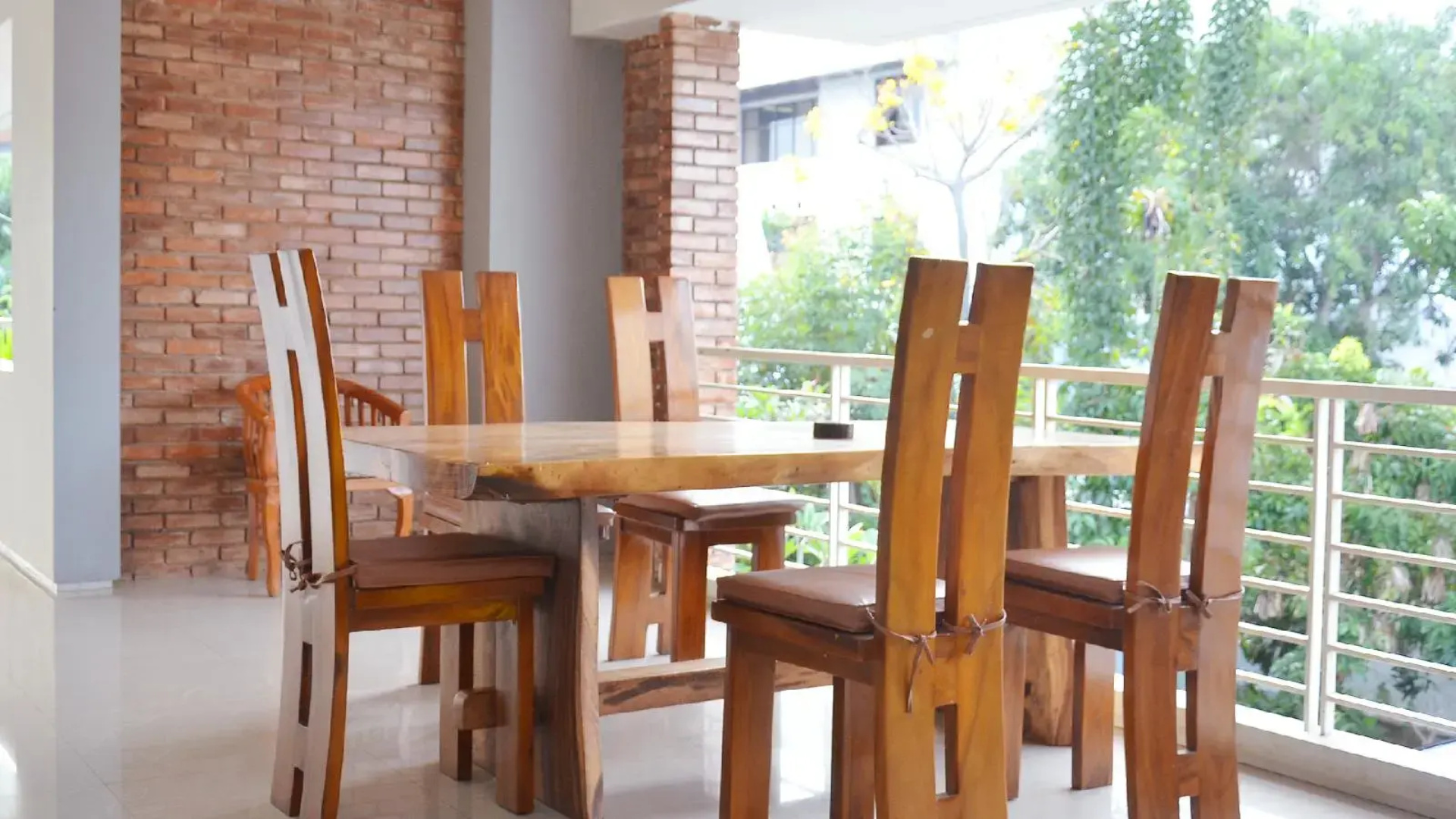 Gaia Asri Hotel