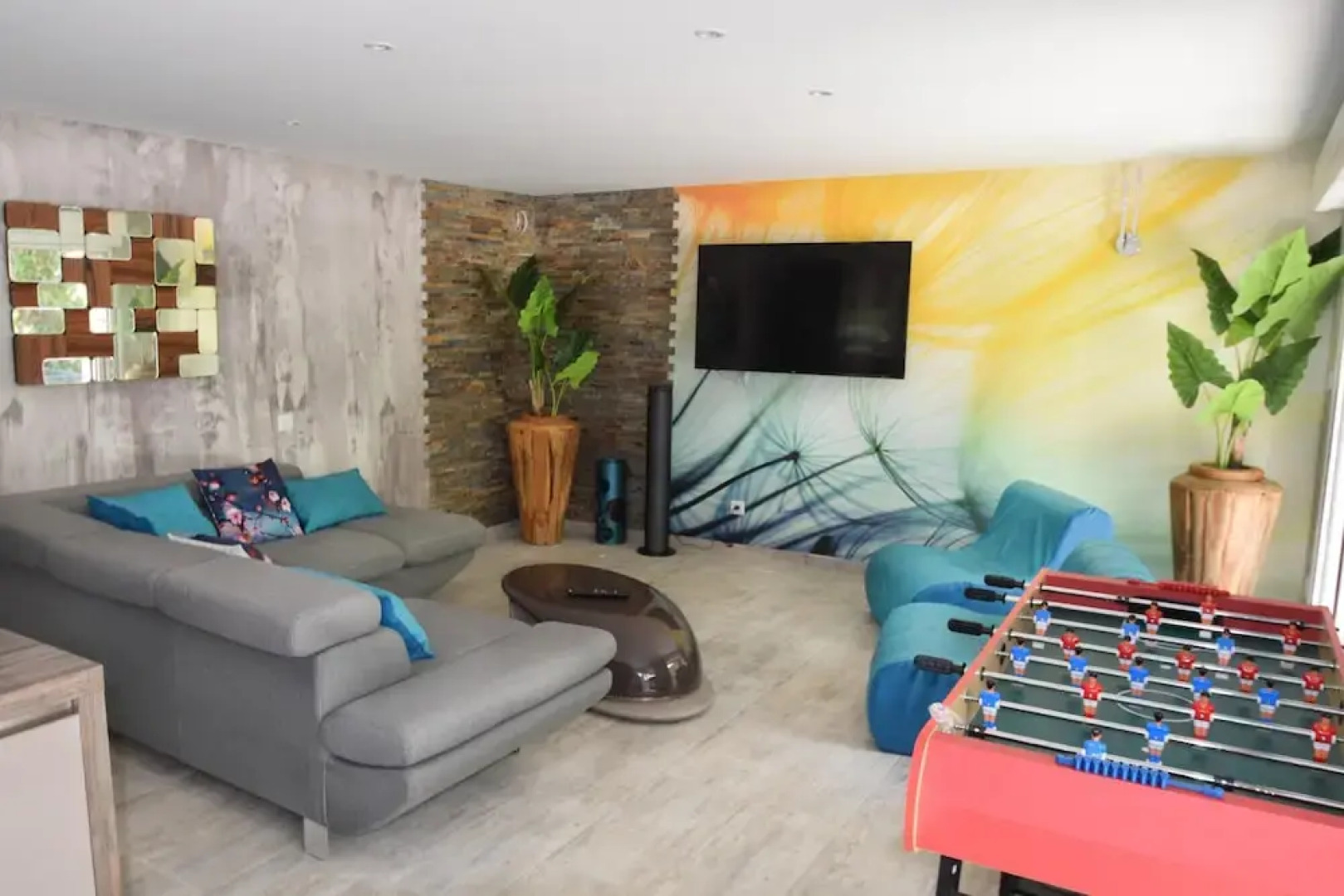 Villa With 4 Bedrooms in Mostuéjouls, With Wonderful Lake View, Privat