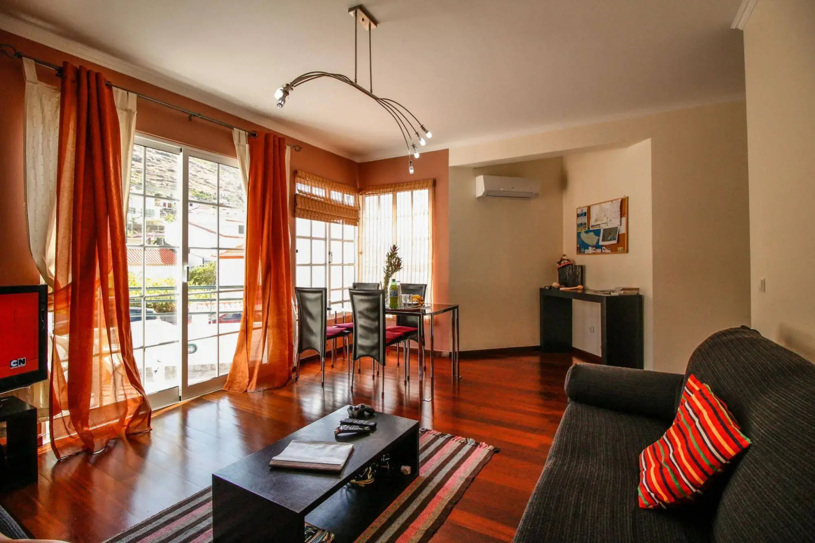 Casas da Avenida e do Pico