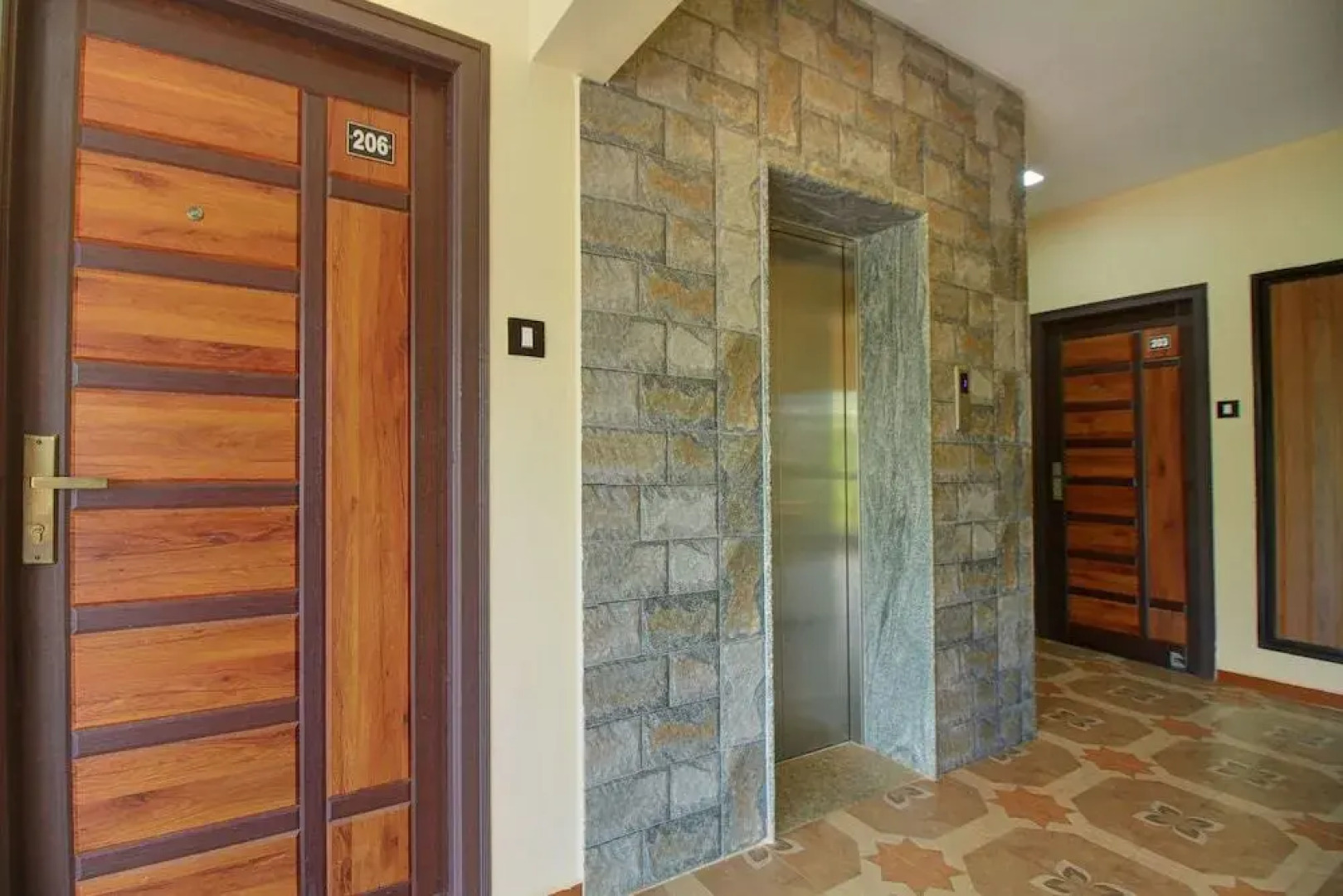 Oyo 22512 Krishna Kausthubha Service Apartment