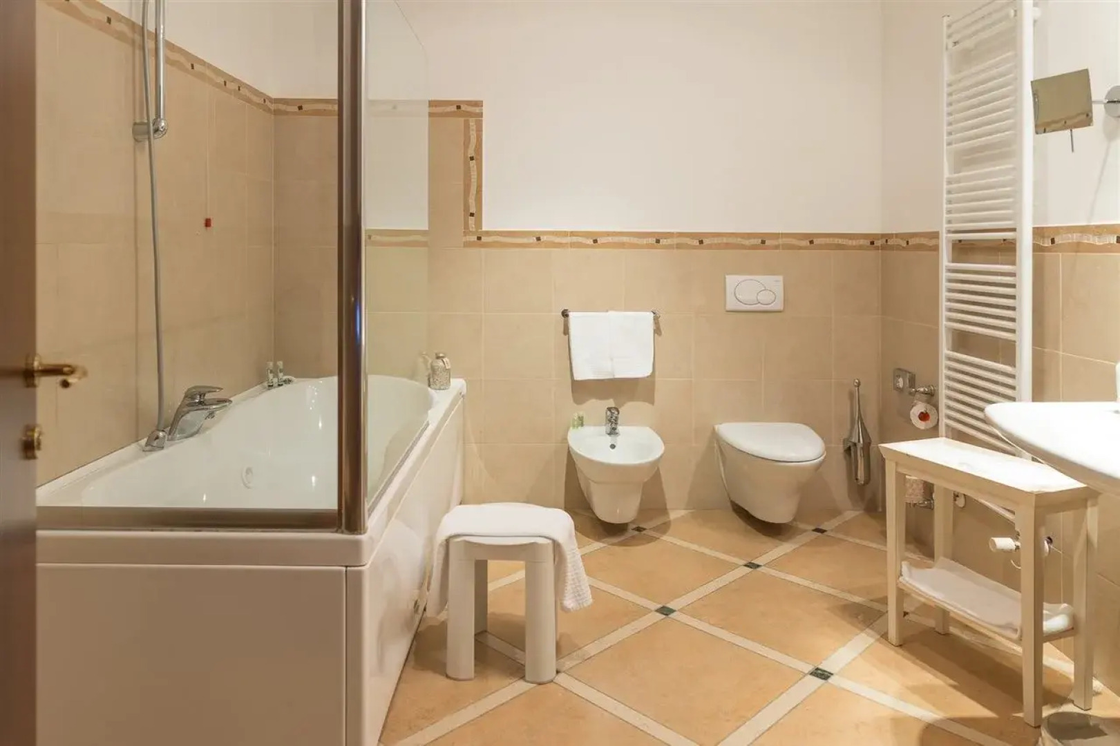 Gallery Hotel Recanati